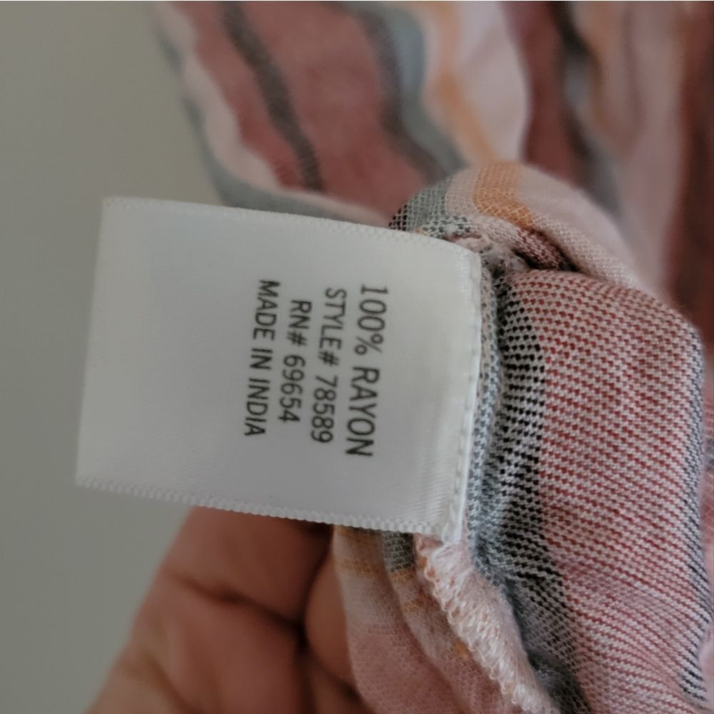 Harper Button Down with front tie - Picture 4 of 5